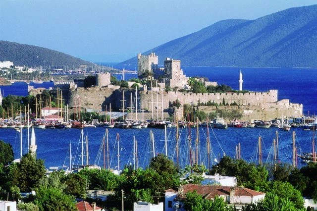 Bodrum'da Mutlaka Görülmesi Gereken Yerler: VIP Transfer ile Keşfedin